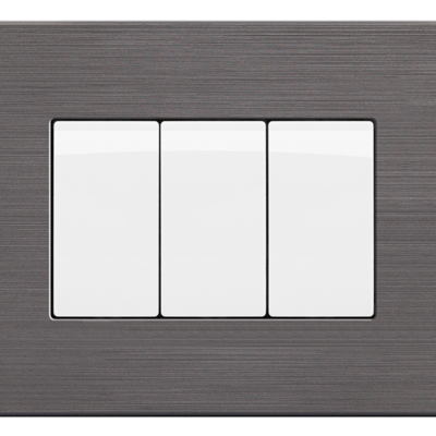 Placca in Tecnopolimero Spazzolato 3 Posti Platino Mapam Compatibile Bticino Matix